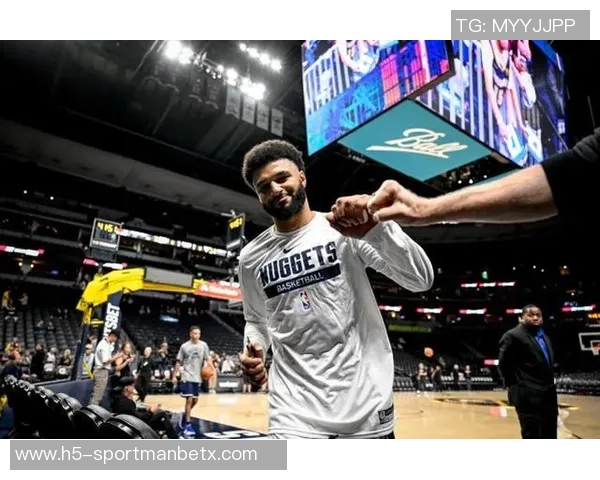 贾马尔穆雷上半场表现稳定7投3中贡献13分2篮板4助攻并罚球全中